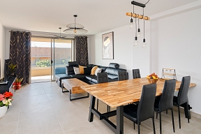 BEACH SUITE